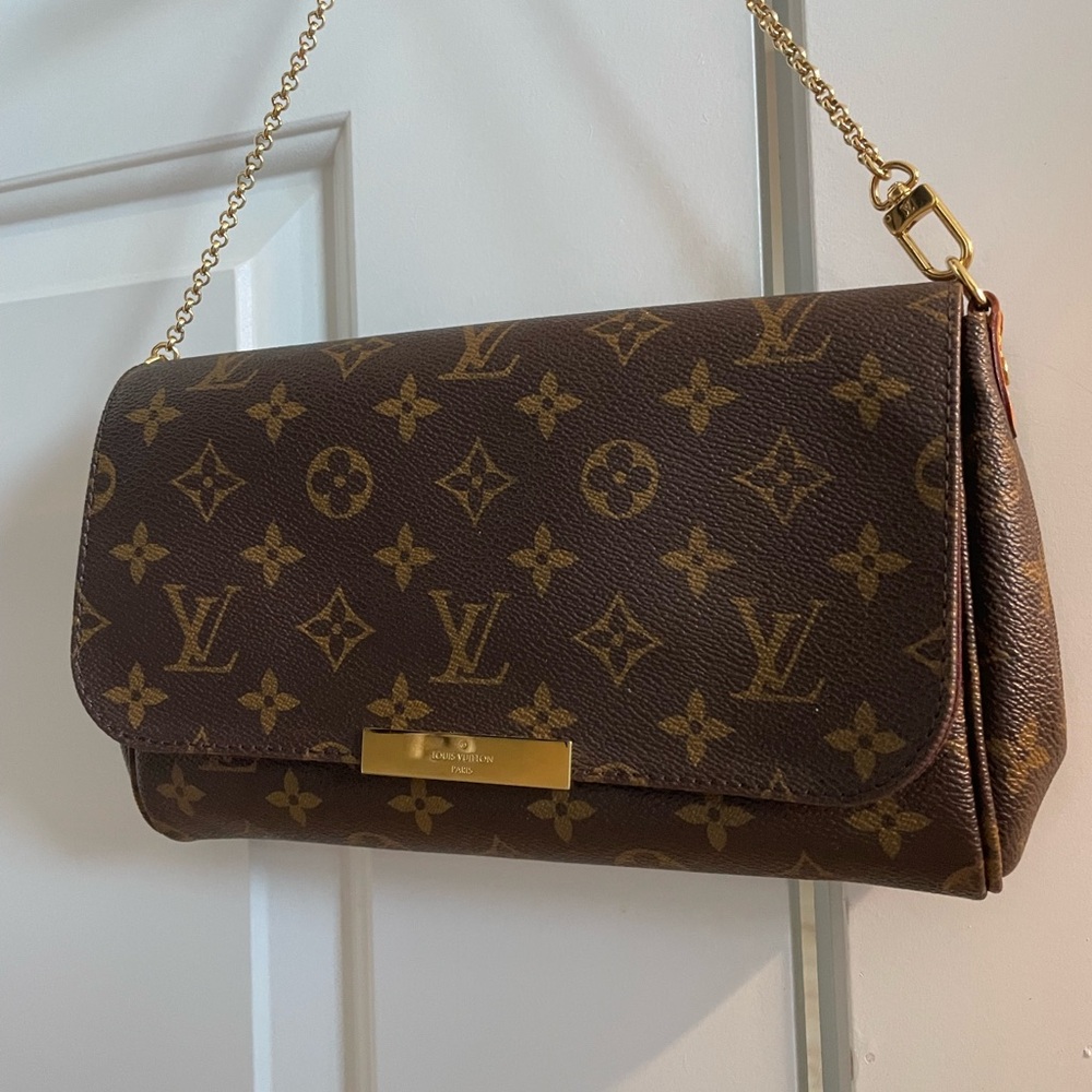 Louis Vuitton Monogram Fav MM Shoulder Bag